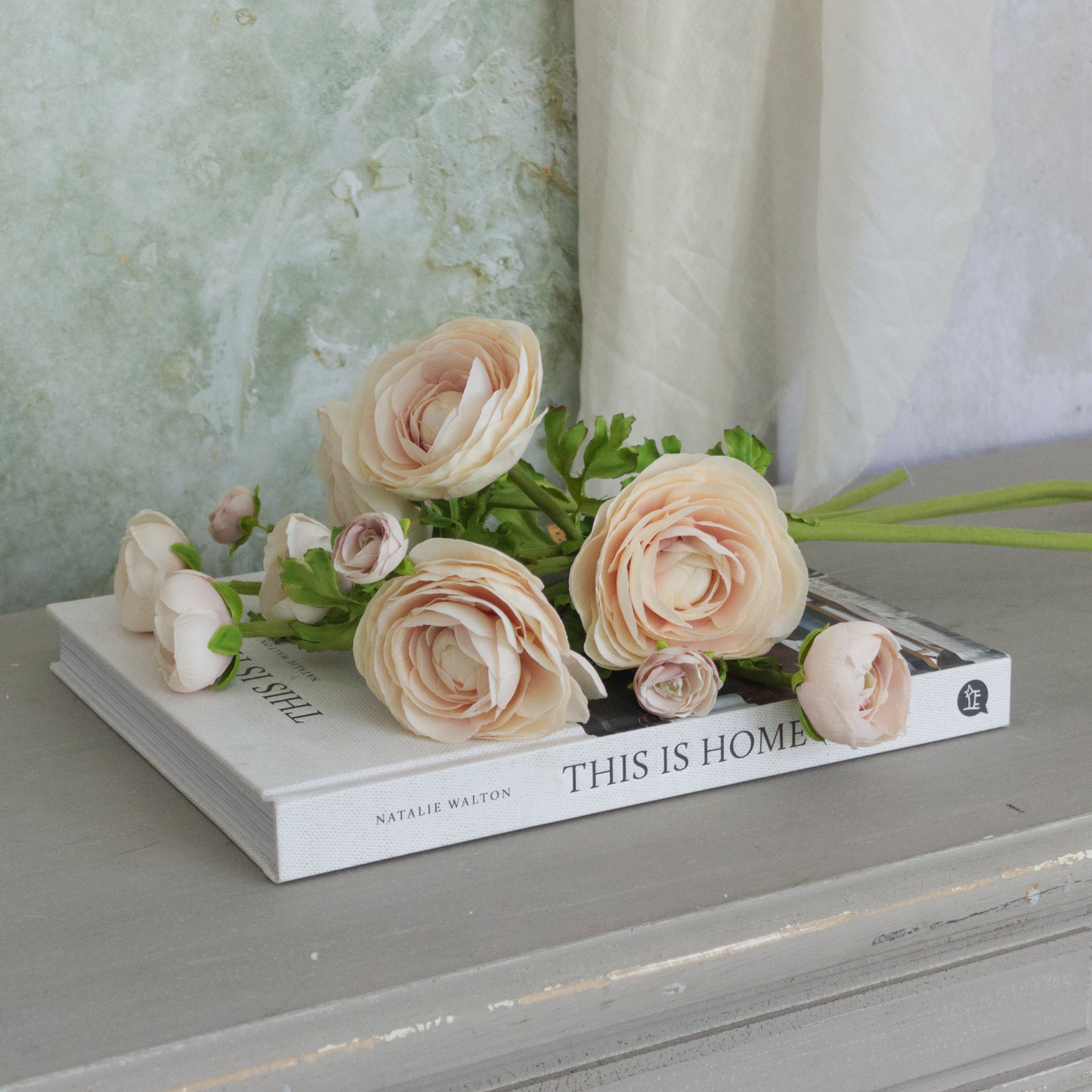 Blush Ranunculus stem