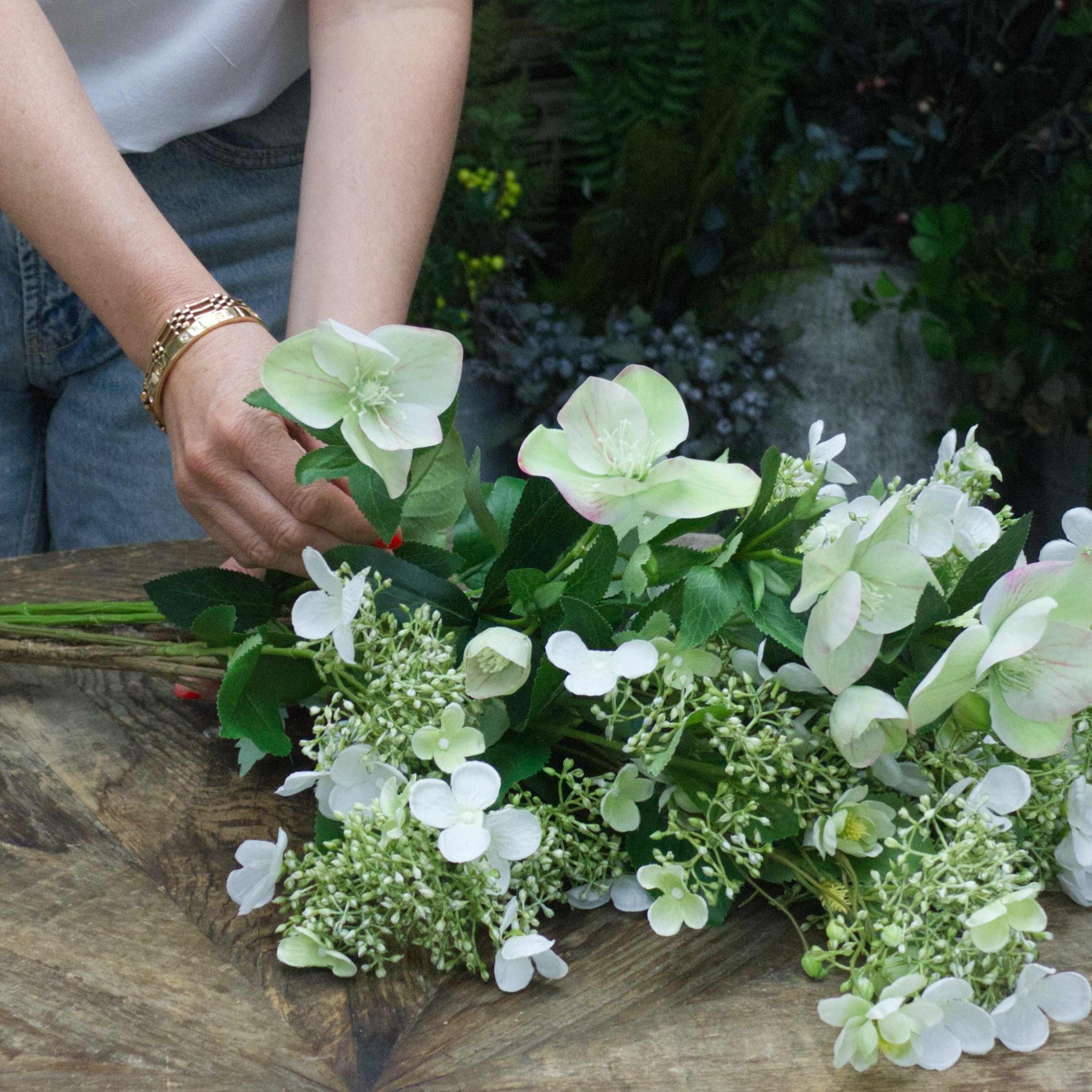 Hellebore (Cream and Green)