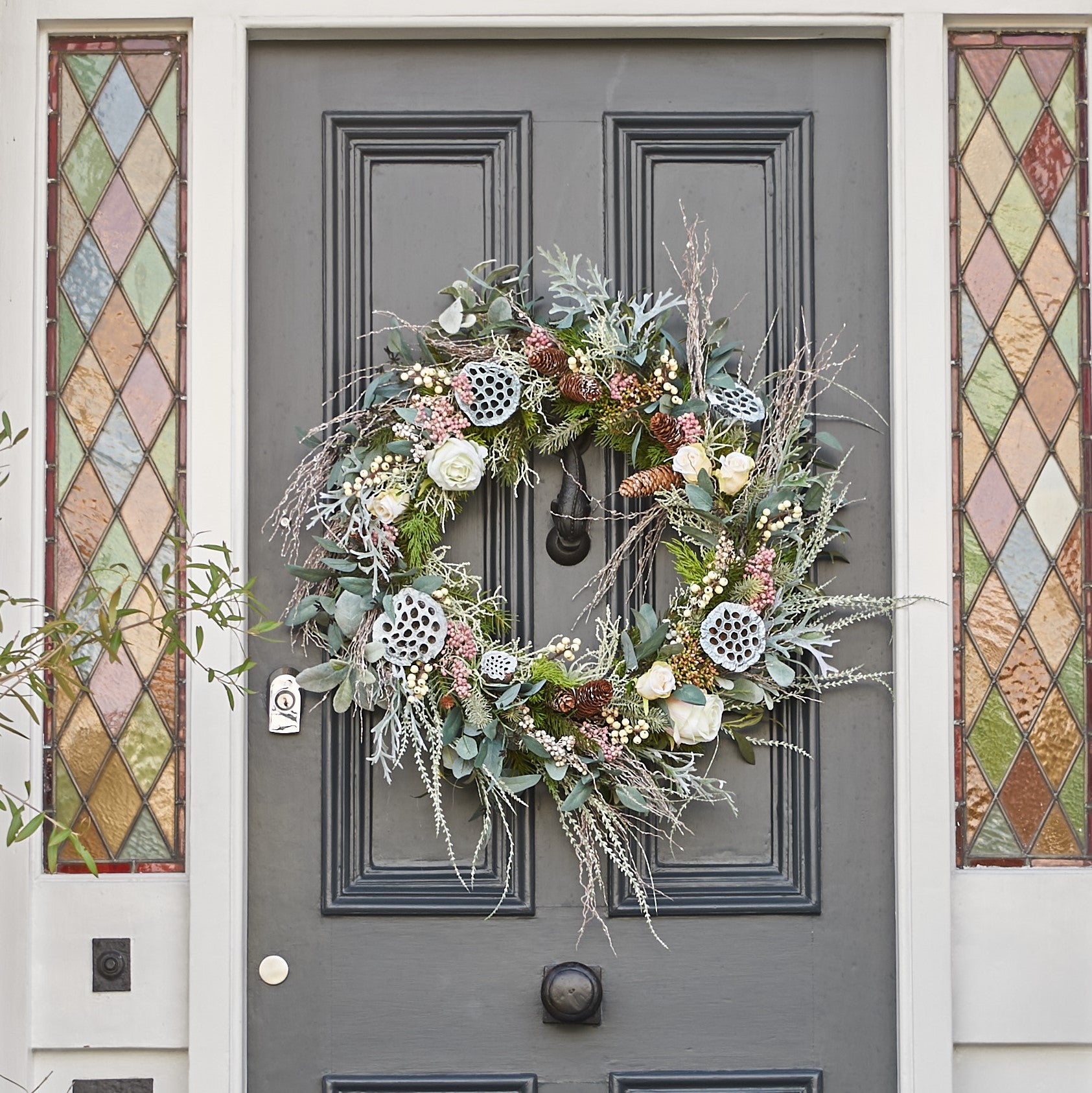 Winter White Berry & Lotus